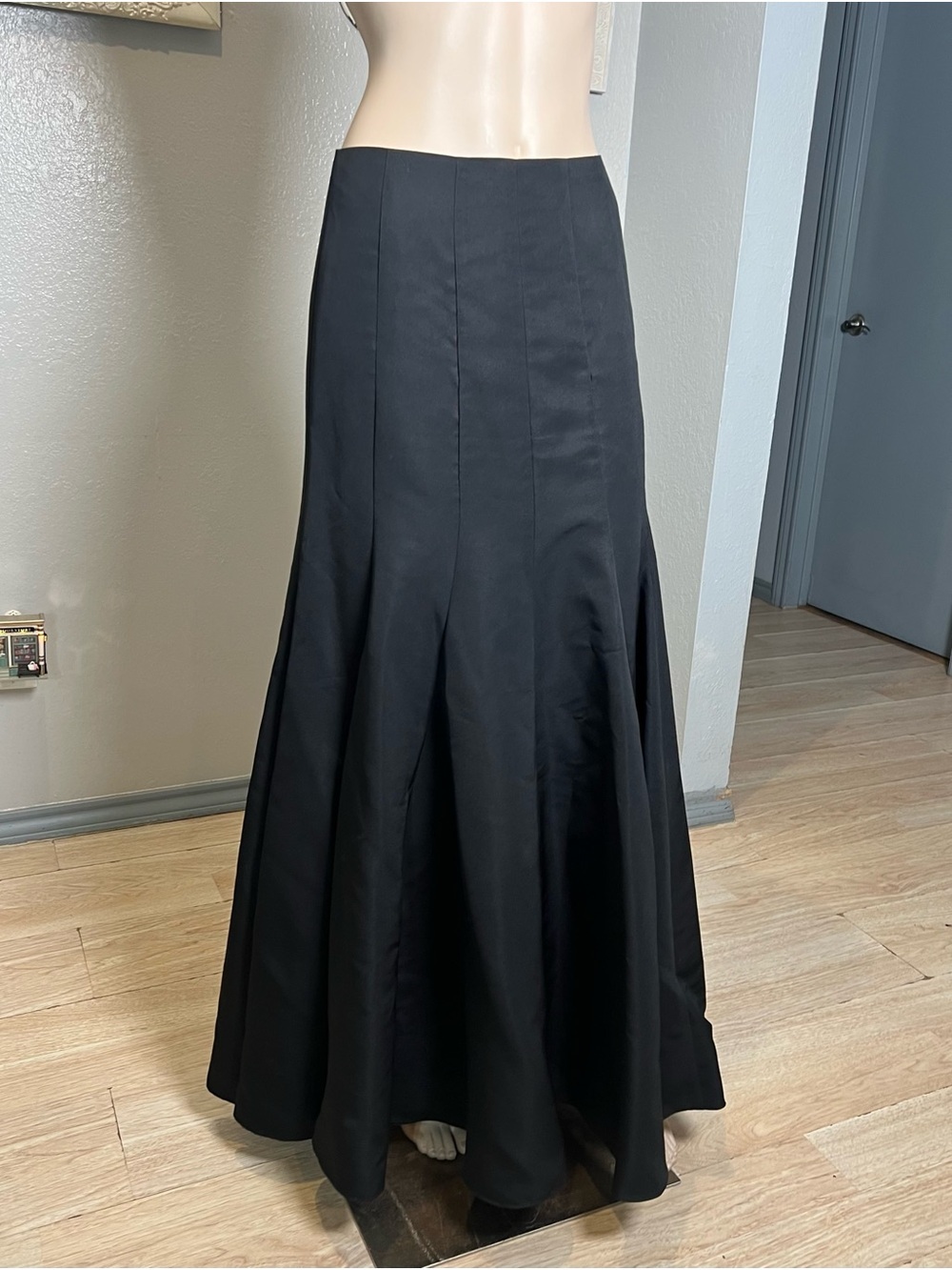 Ann Taylor Black Mermaid Skirt with Flared Panels
